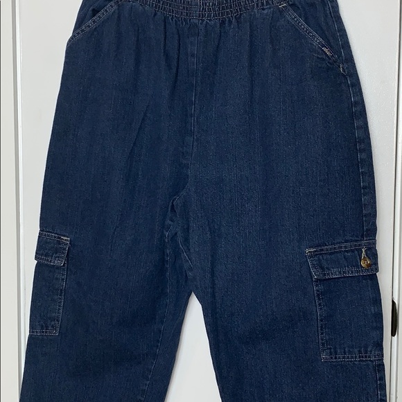 Size 16 Average woman’s blue jean capris - Picture 1 of 6